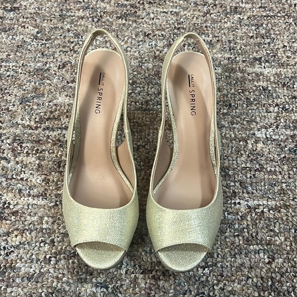 Gold sparkling peep toe heels - Picture 1 of 4